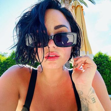 Demi Lovato photo 33