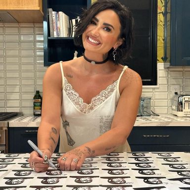 Demi Lovato photo 35