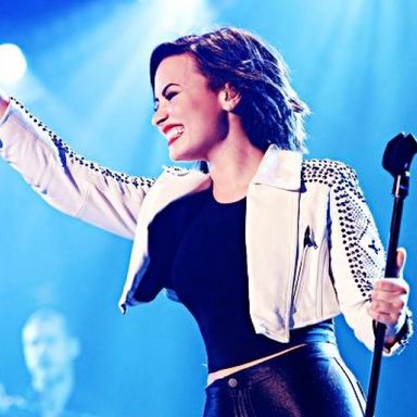 Demi Lovato photo 200