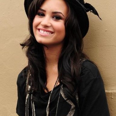 Demi Lovato photo 370