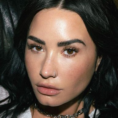 Demi Lovato photo 40