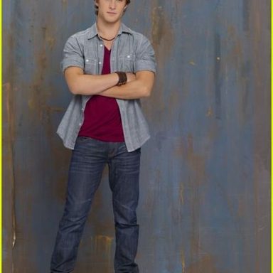 Diego Boneta photo 32