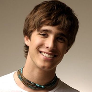 Diego Boneta photo 51