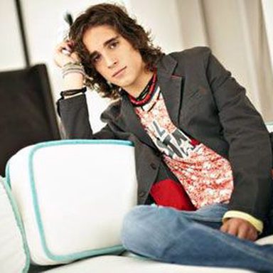 Diego González photo 39