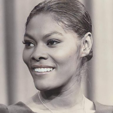 Dionne Warwick photo 11