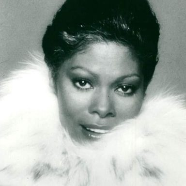 Dionne Warwick photo 90