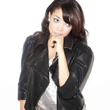 Dionne Bromfield photo 30