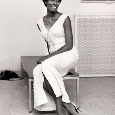 Dionne Warwick photo 107