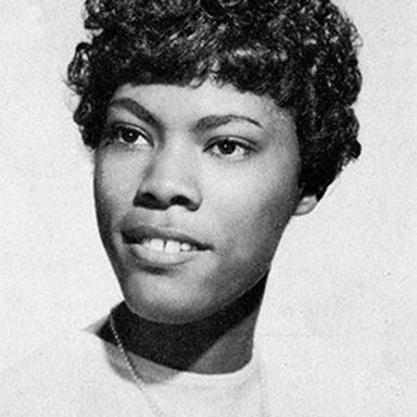 Dionne Warwick photo 104