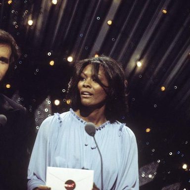 Dionne Warwick photo 96