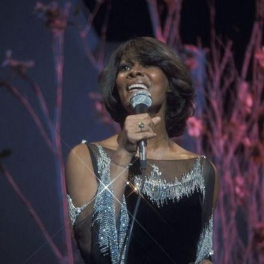 Dionne Warwick photo 108