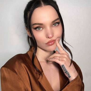 Dove Cameron photo 300