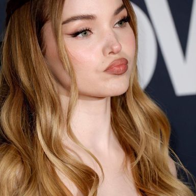 Dove Cameron photo 59
