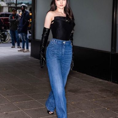 Dove Cameron photo 136