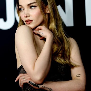 Dove Cameron photo 63