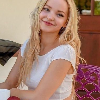 Dove Cameron photo 313
