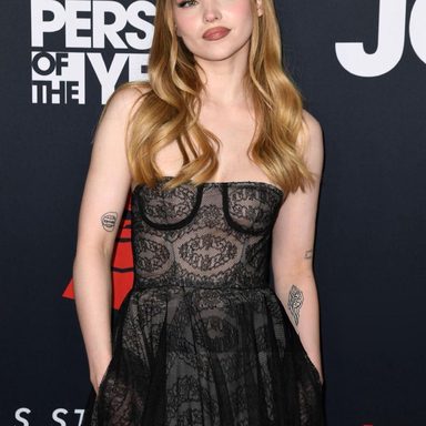 Dove Cameron photo 61
