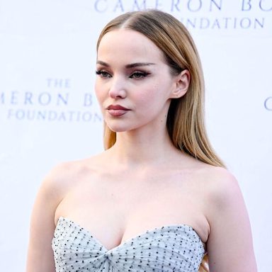 Dove Cameron photo 18