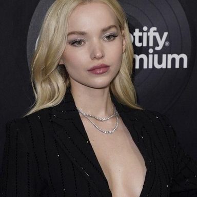Dove Cameron photo 302