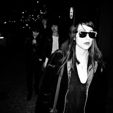 Dum Dum Girls