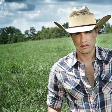 Dustin Lynch