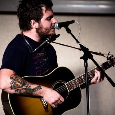 Dustin Kensrue photo 10