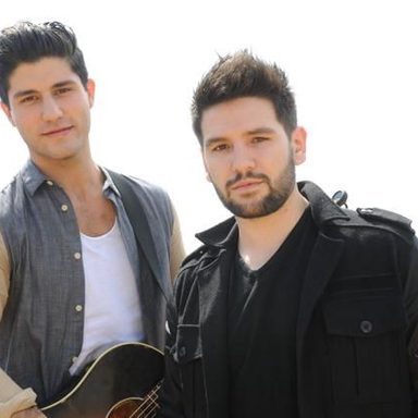 Dan + Shay photo 9