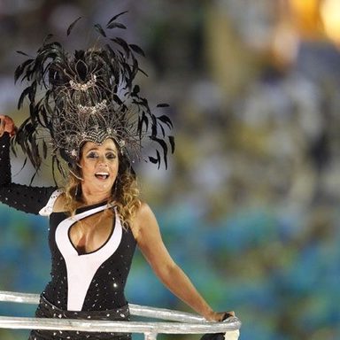 Daniela Mercury photo 21