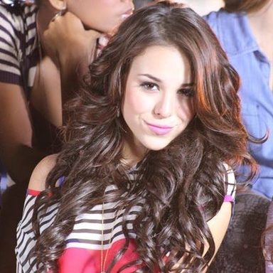 Danna Paola photo 68