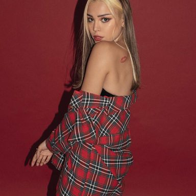 Danna Paola photo 29