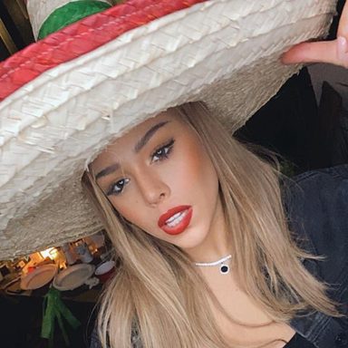 Danna Paola photo 33