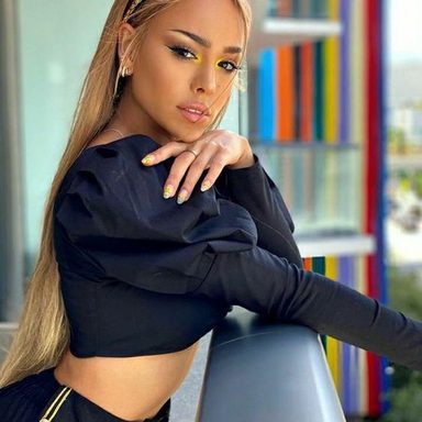 Danna Paola photo 49