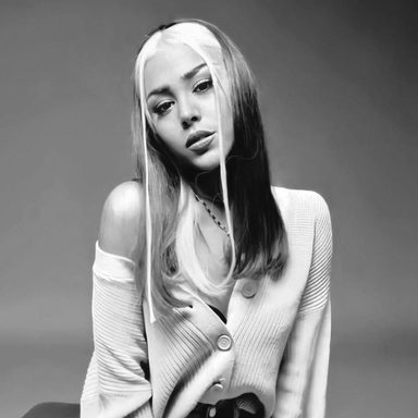 Danna Paola photo 34