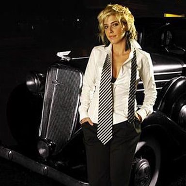 Danni Carlos photo 19