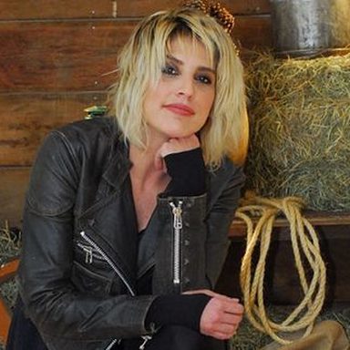 Danni Carlos photo 11