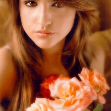 Eiza González photo 28