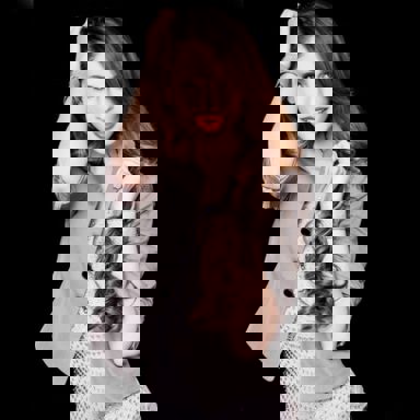 Eiza González photo 20