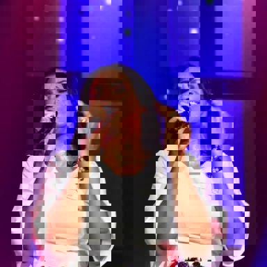 Elaine Martins photo 14