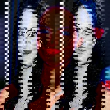 Elizabeth Gillies photo 17