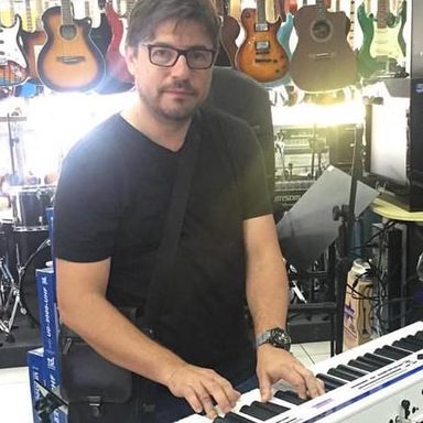 Emerson Pinheiro photo 40