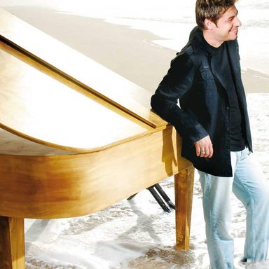 Emerson Pinheiro photo 28