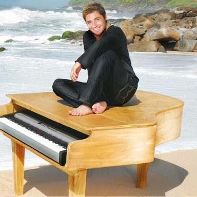 Emerson Pinheiro photo 26