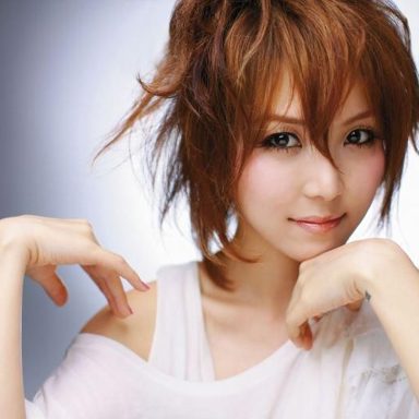 Emi Hinouchi
