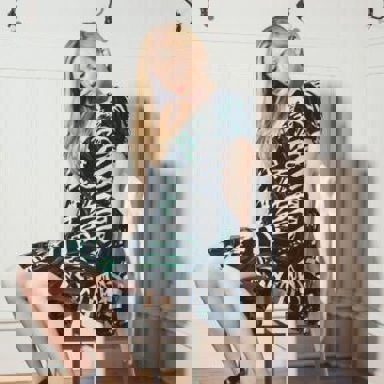 Emily Kinney photo 11