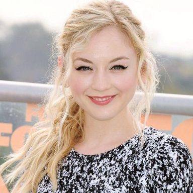 Emily Kinney photo 24