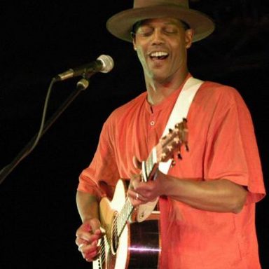 Eric Bibb