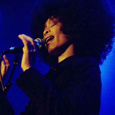 Erykah Badu photo 20