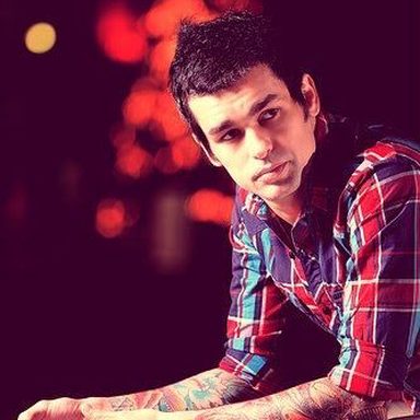 Esteban Tavares photo 21