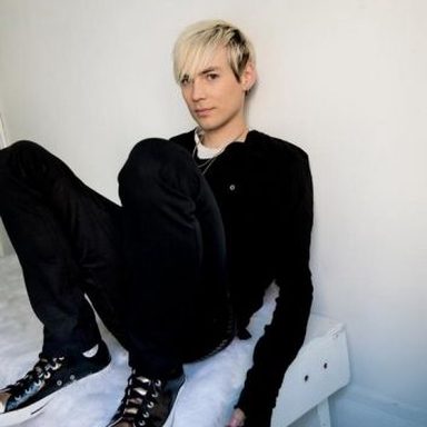 Evan Taubenfeld photo 9