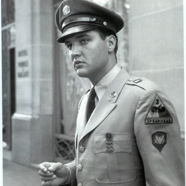 Elvis Presley photo 46